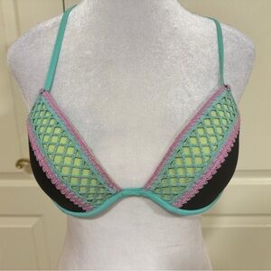Xhilaration light green, yellow green, mauve and black bathing suit top​​​​​​